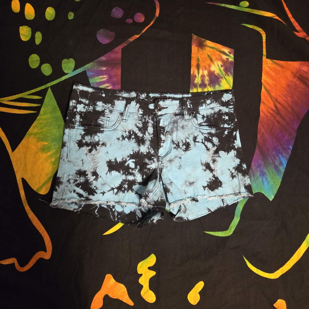 Lovesick Tie-Dye Shorts